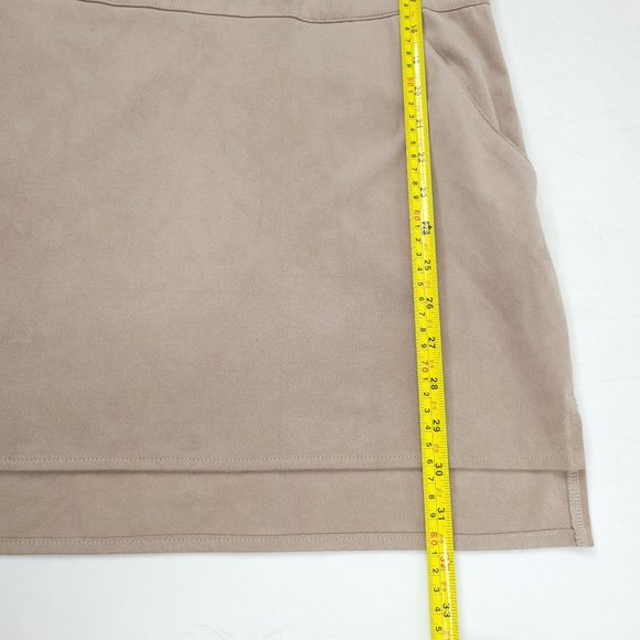 Conrad C Collection Womens Tunic Top Faux Suede Size 10 Taupe Pockets V-Neck - Picture 10 of 12